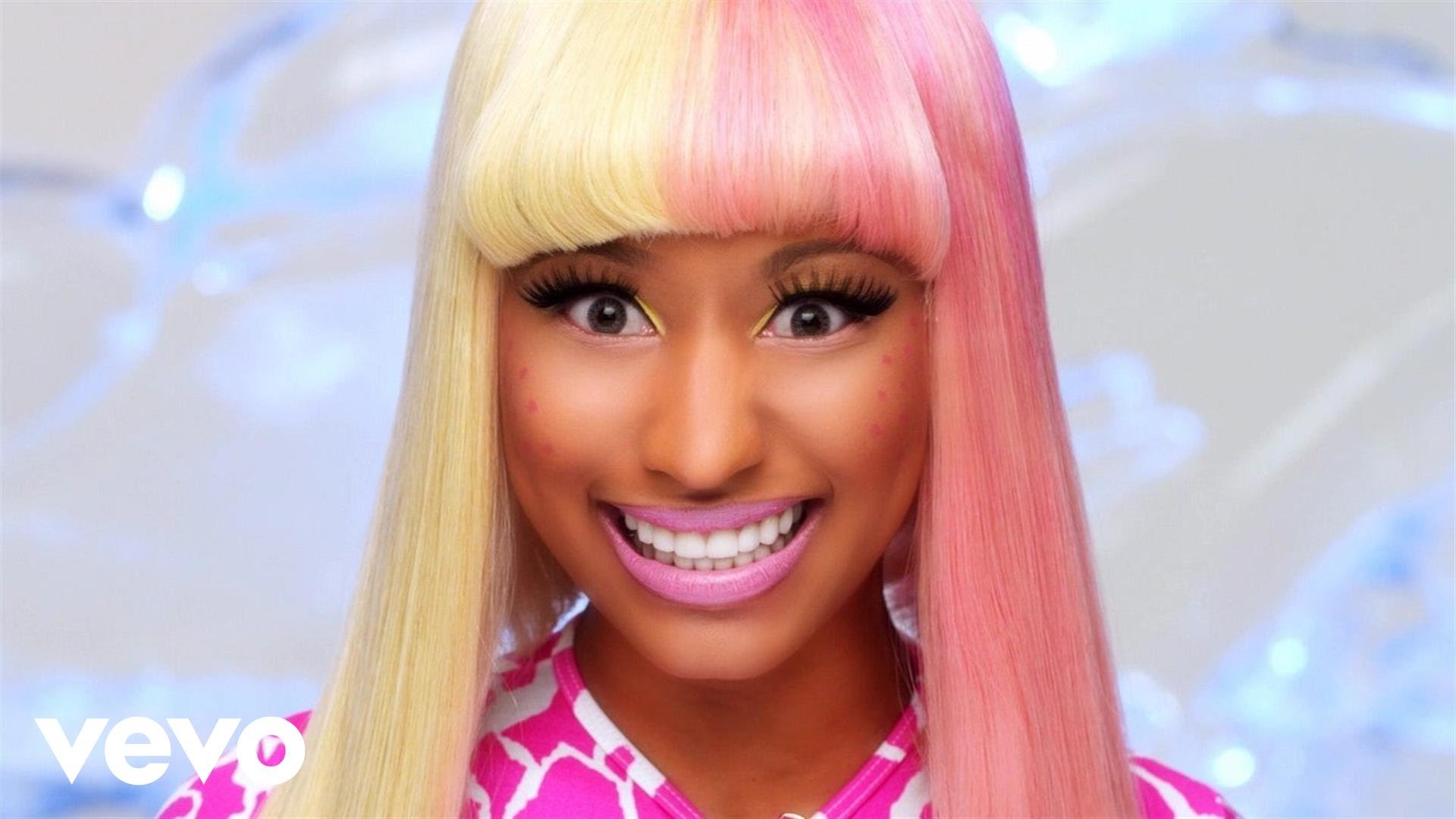 Nicki Minaj — Super Bass