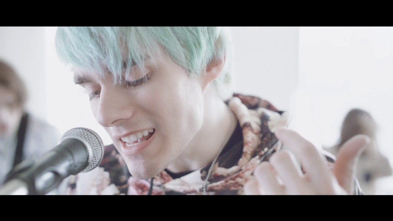 Waterparks «Royal» (Official Music Video)