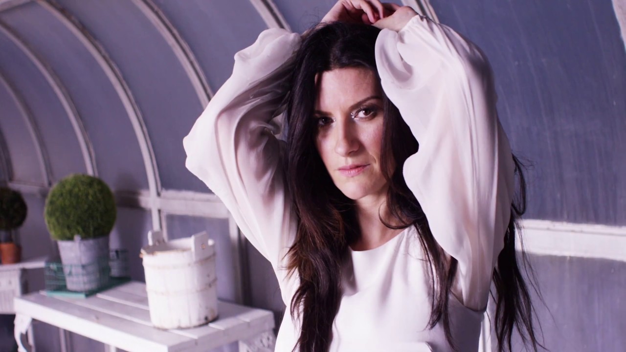 Laura Pausini — Sono solo nuvole (Official Video)