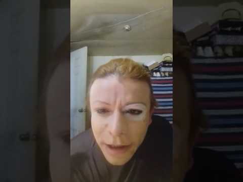 Deborah Livas Official… Video maquillaje .. para putiars