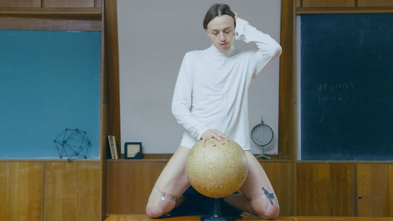 TOMMY CASH — SURF (OFFICIAL VIDEO)