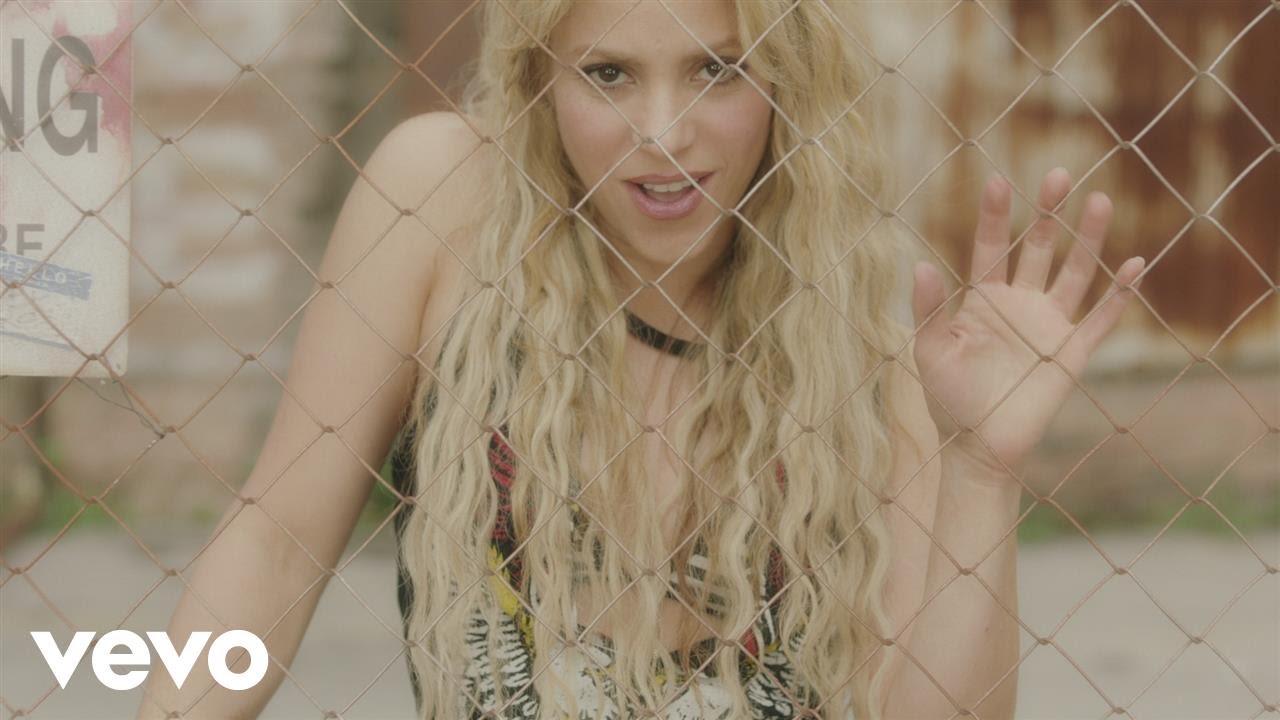 Shakira — Me Enamore (Official Video)