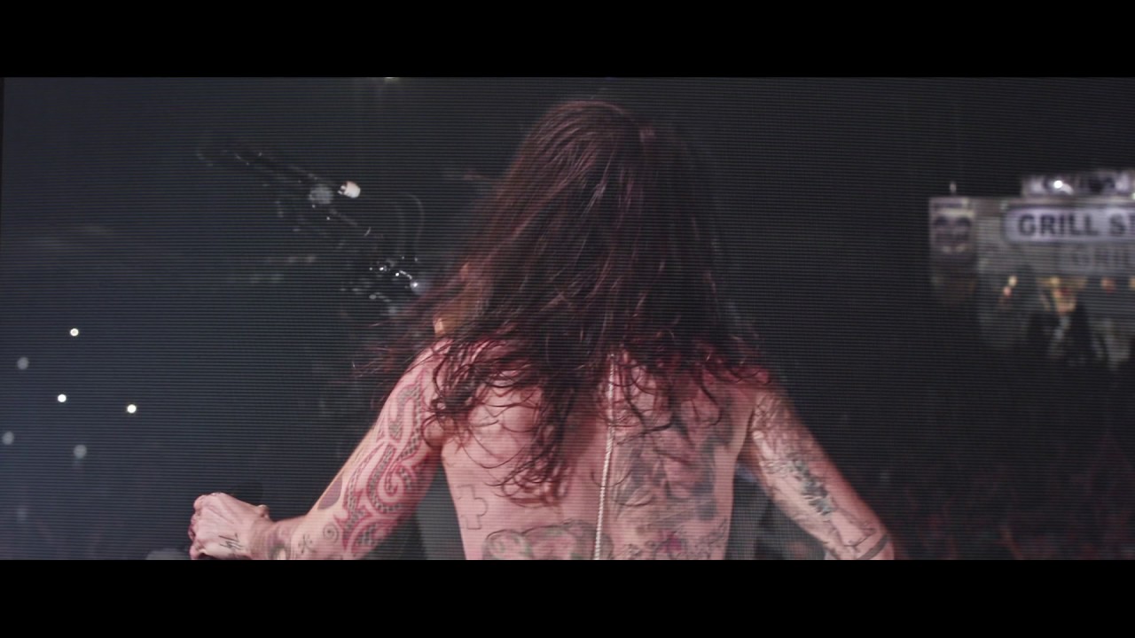 Biffy Clyro — Friends and Enemies (Official Video)