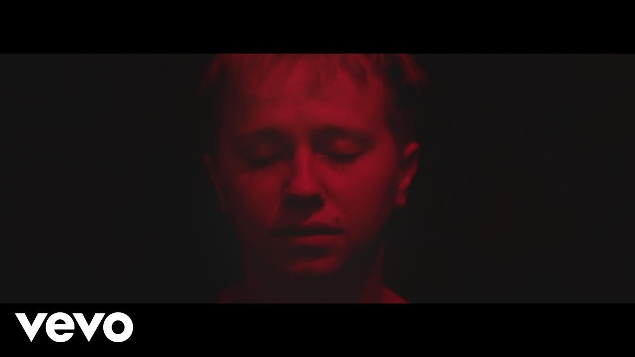 Nothing But Thieves — Particles (Official Video)